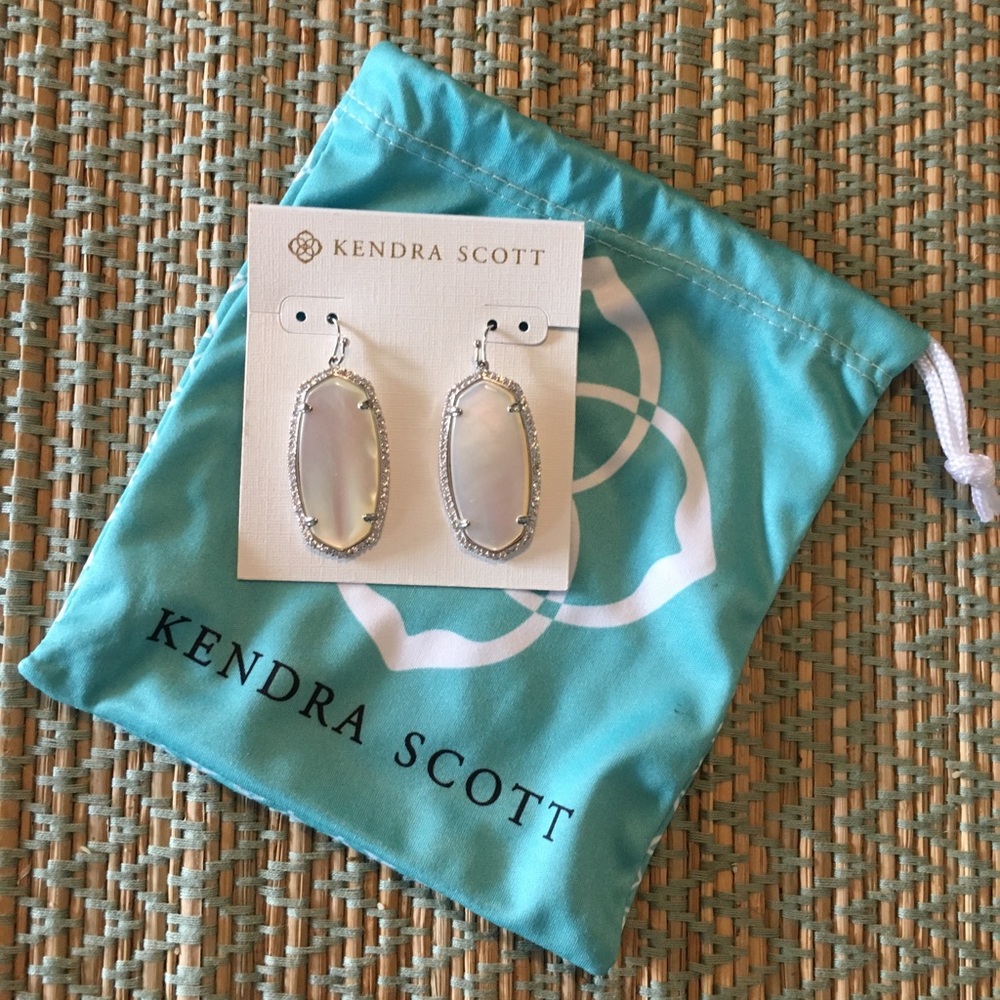 Kendra Scott Pearl Earrings